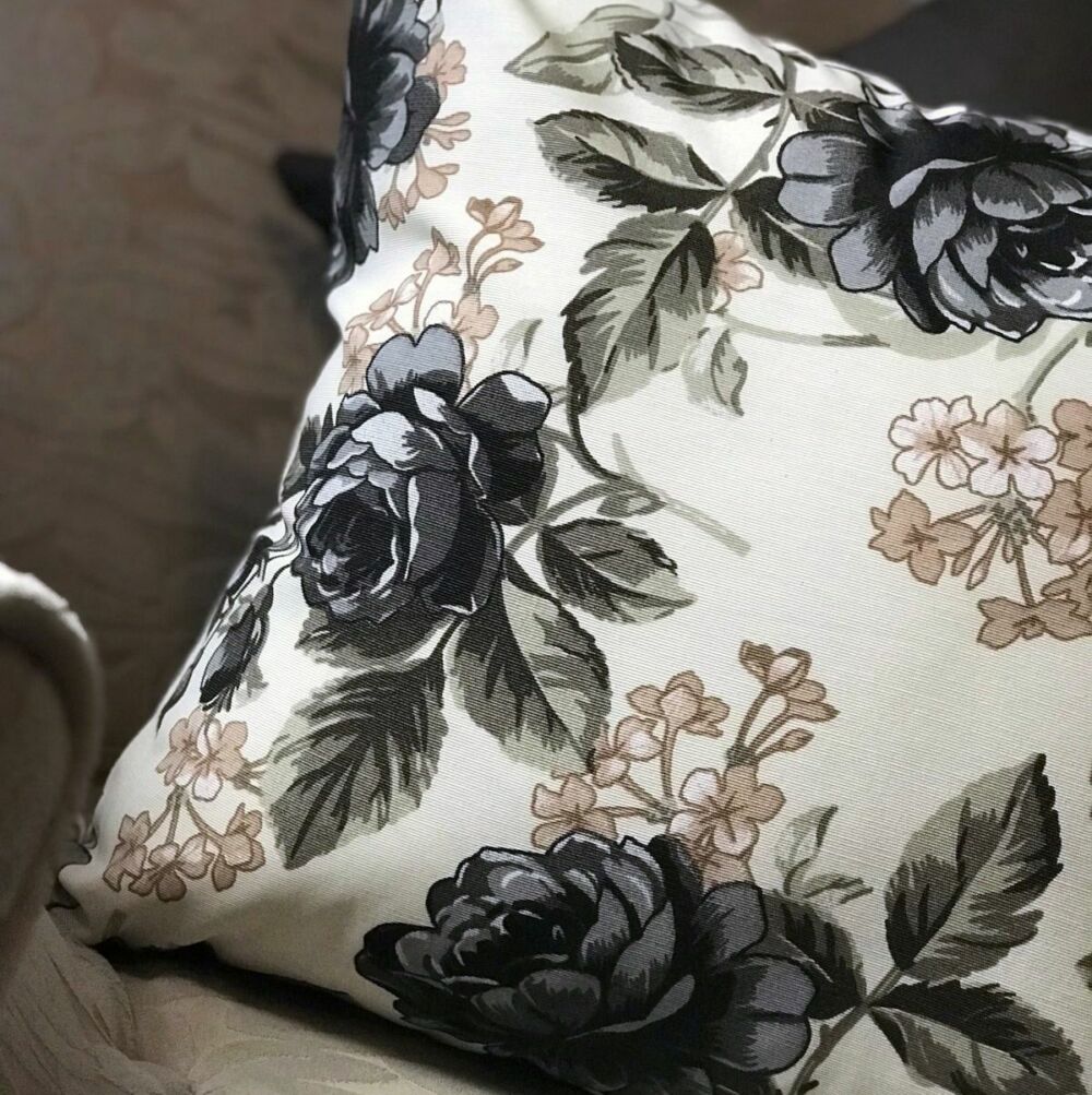 capa-de-almofada-floral-preto-1 capa de almofada floral preto 1
